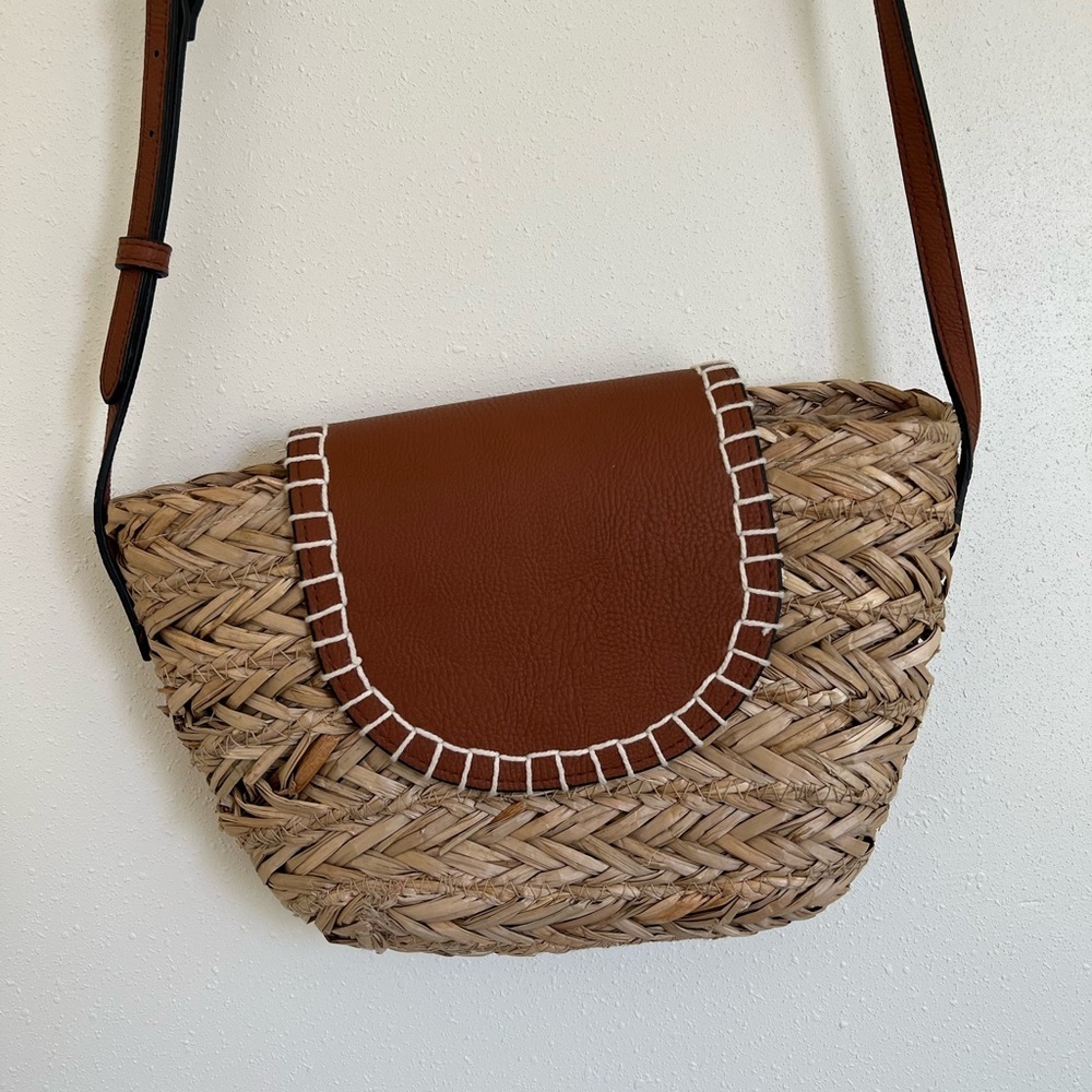 Universal Thread Wicker Bag - Picture 2 of 4